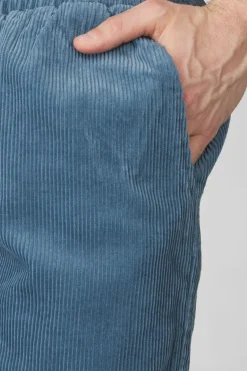 4053