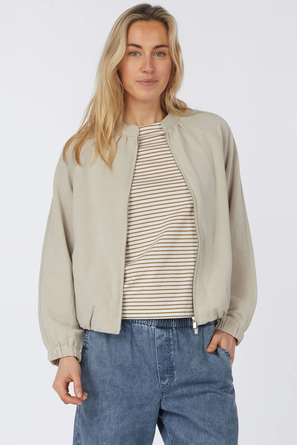 Bomber Hana