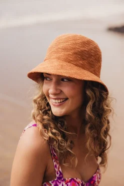 Chapeau Besary