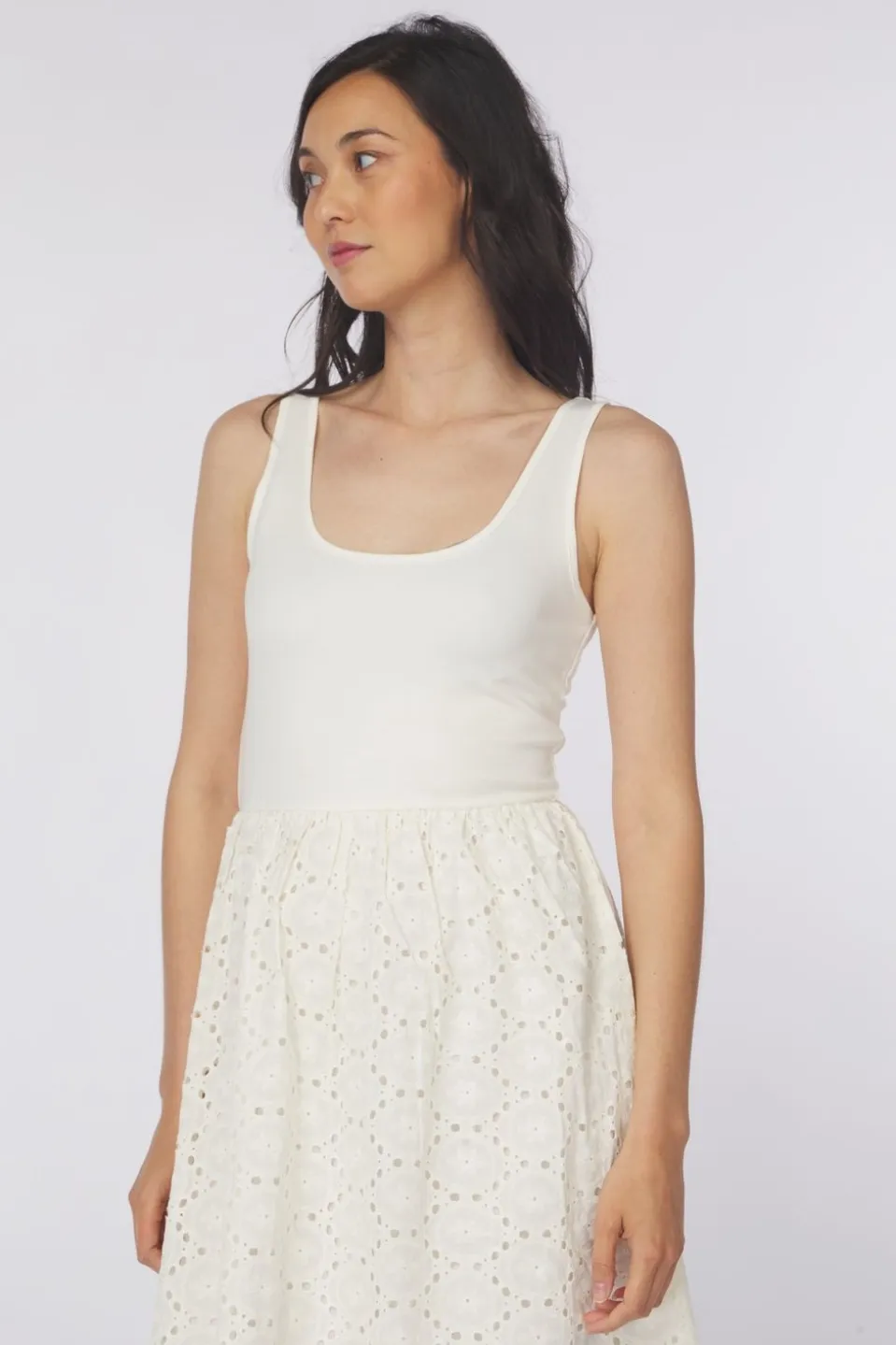 Robe Bristol U-Neck