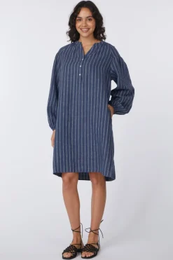 Robe Leilani