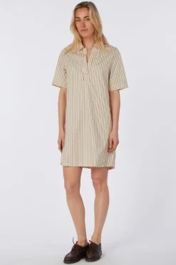 Robe Maggie