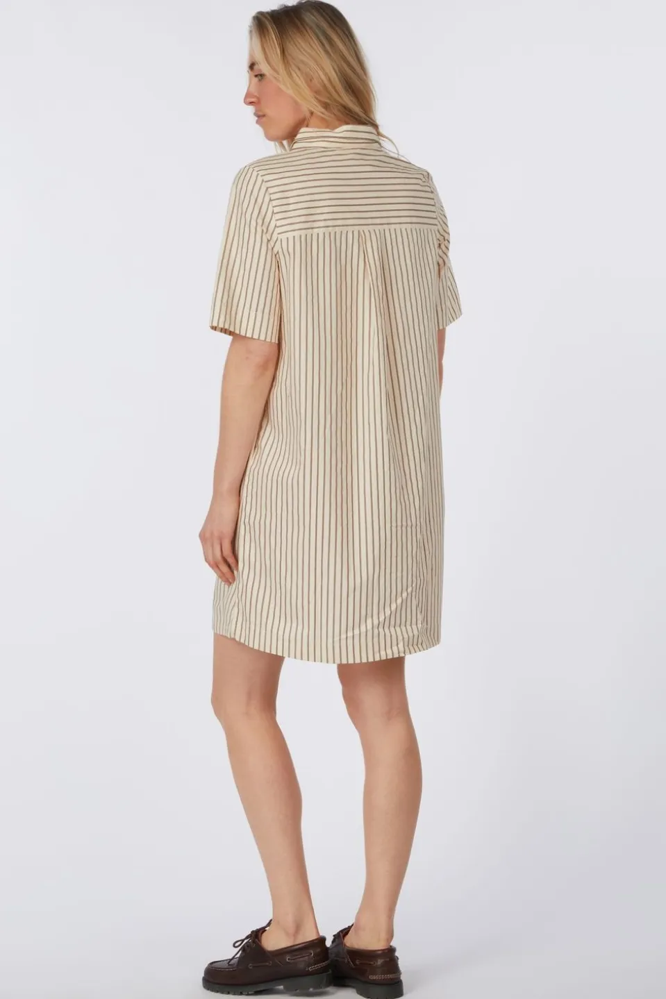 Robe Maggie