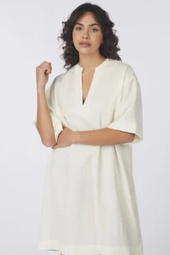 Robe May