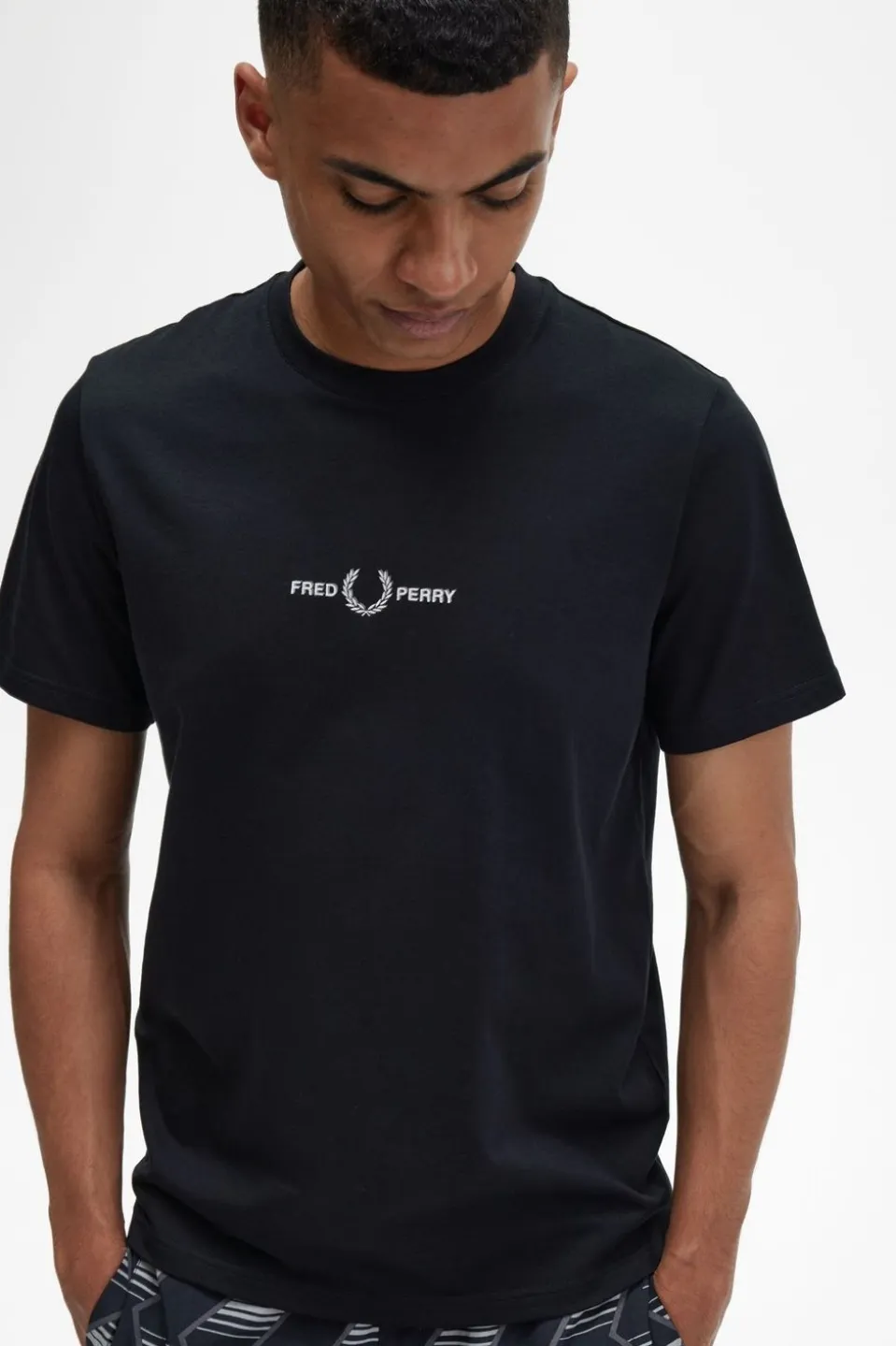T-Shirt Embroidered