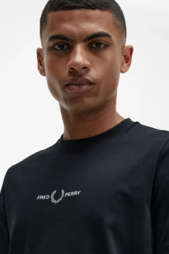 T-Shirt Embroidered